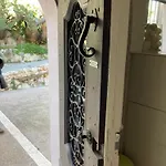 Picasso Walk Cosy Charm In Heart Of Old Town Ac And Wifi Антиб