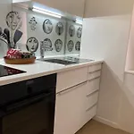 Апартаменты Picasso Walk Cosy Charm In Heart Of Old Town Ac And Wifi Антиб