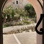 Picasso Walk Cosy Charm In Heart Of Old Town Ac And Wifi Антиб