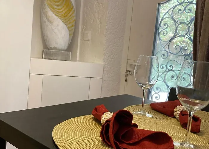 Picasso Walk Cosy Charm In Heart Of Old Town Ac And Wifi *