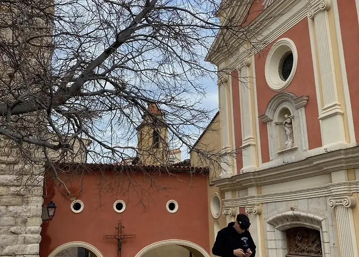 Picasso Walk Cosy Charm In Heart Of Old Town Ac And Wifi