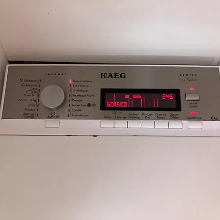 Picasso Walk Cosy Charm In Heart Of Old Town Ac And Wifi